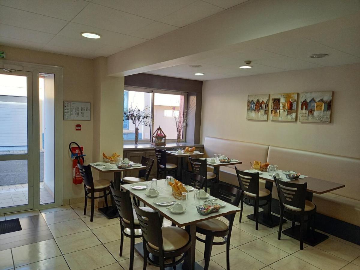 Hotel Sables D'O Et Son Restaurant Le 16 Bis Les Sables-dʼOlonne Kültér fotó