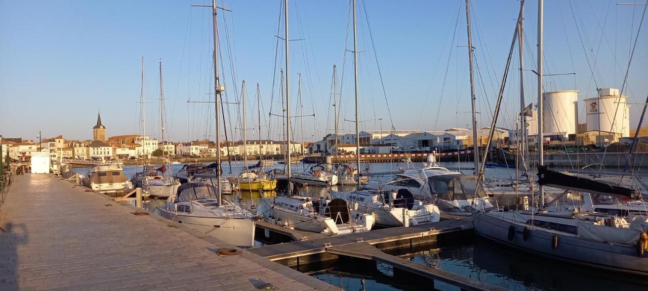 Hotel Sables D'O Et Son Restaurant Le 16 Bis Les Sables-dʼOlonne Kültér fotó