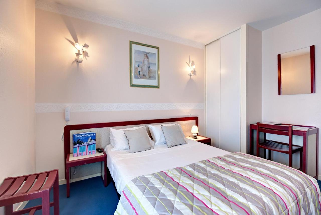 Hotel Sables D'O Et Son Restaurant Le 16 Bis Les Sables-dʼOlonne Kültér fotó